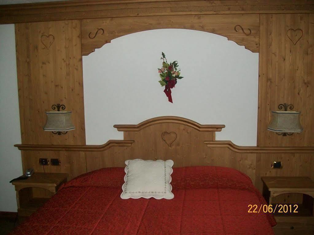 Hotel San Martino San Martino Di Castrozza Exterior foto